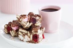 CHOCOLATE BROWNIE